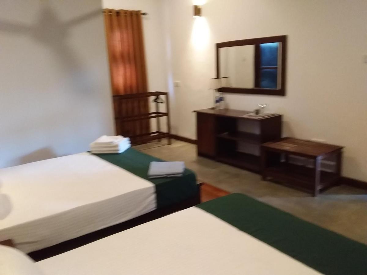 Forest Edge Villa Anuradhapura Room photo