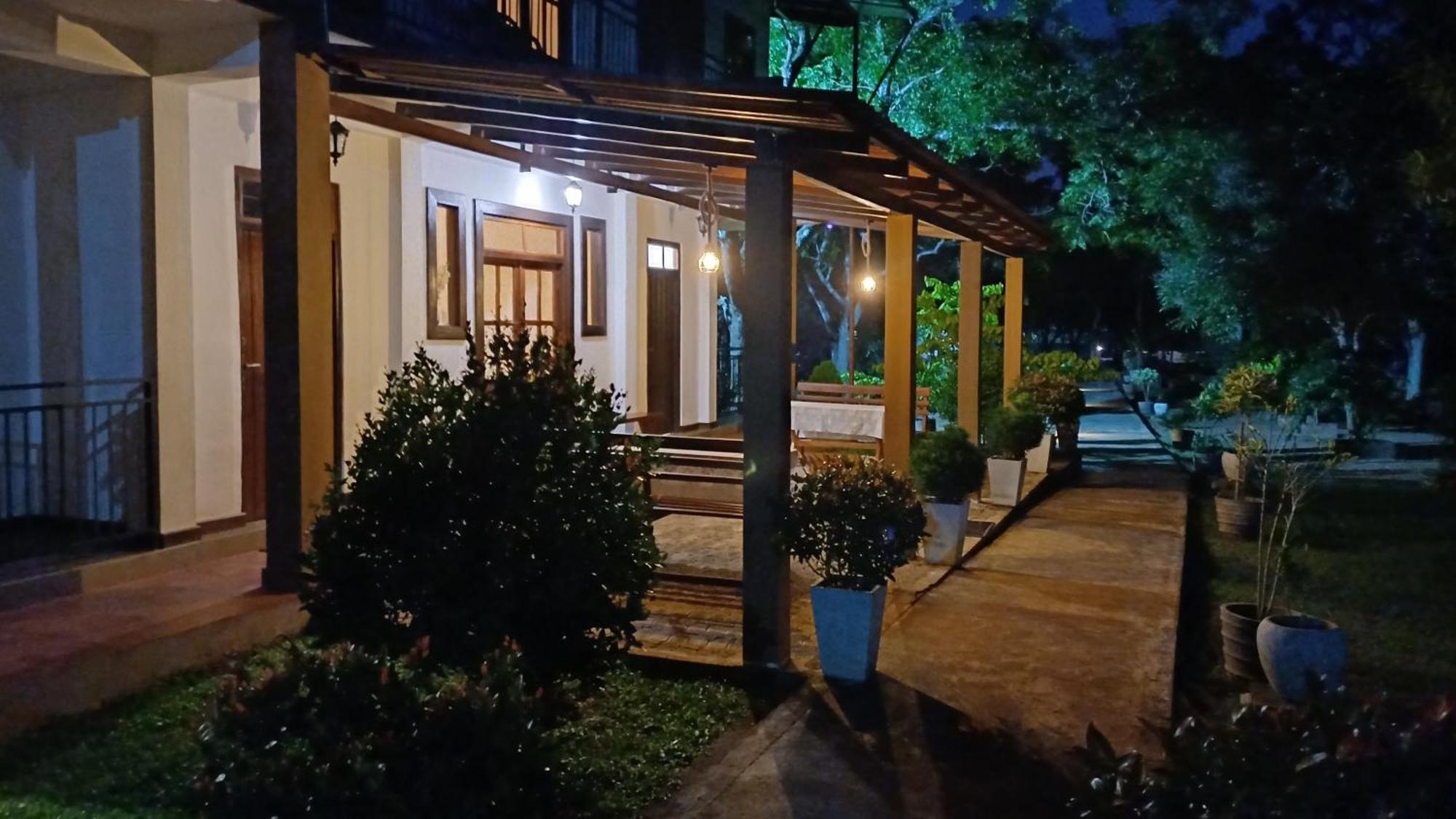 Forest Edge Villa Anuradhapura Exterior photo